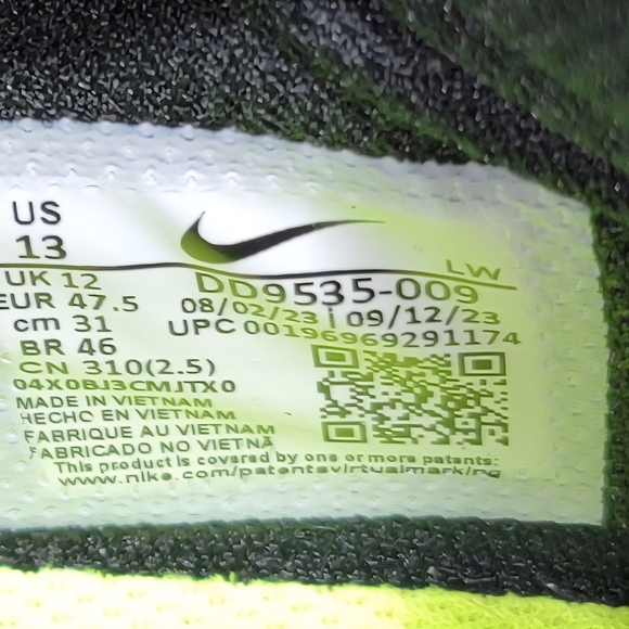 Nike Black and Neon Yellow Athletic Shoes - Picture 4 of 4